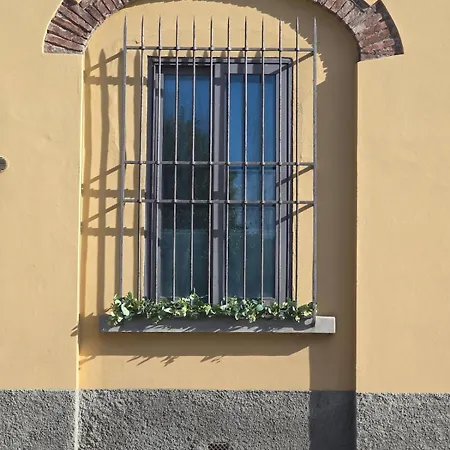 Alice Urban - Between & Chianti * Florencia